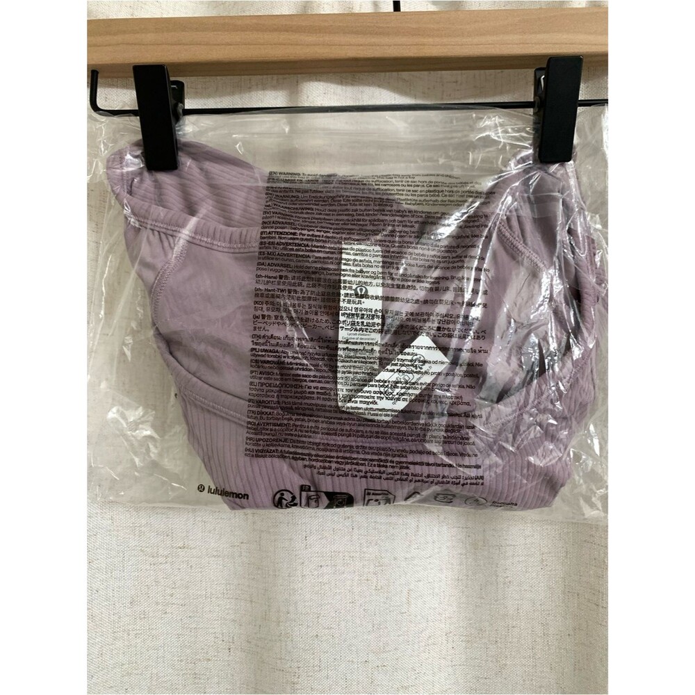 Lululemon Athletica All It Takes Gathered Scoopneck Tee Lotus Lavender 8 NEW - Picture 6 of 6